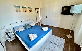 Relax & Design A Pochi Passi Dalla Stazione